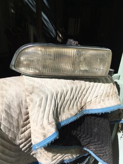 Head light GMC Canyon 2004