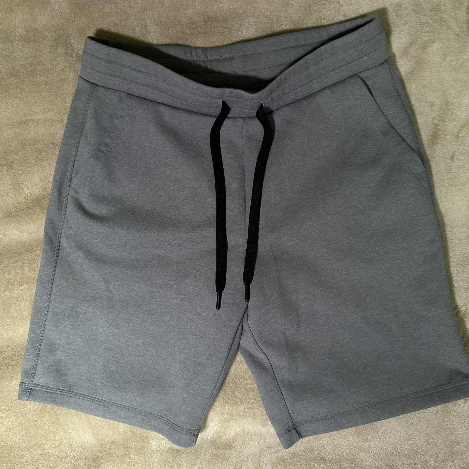 32 Degrees Grey Elastic Regular Fit Drawstring Pocketed Gym Shorts Adult Size M