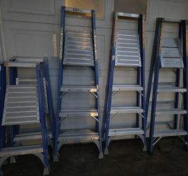 Louisville Fiberglass Pinnacle PRO Platform Ladders