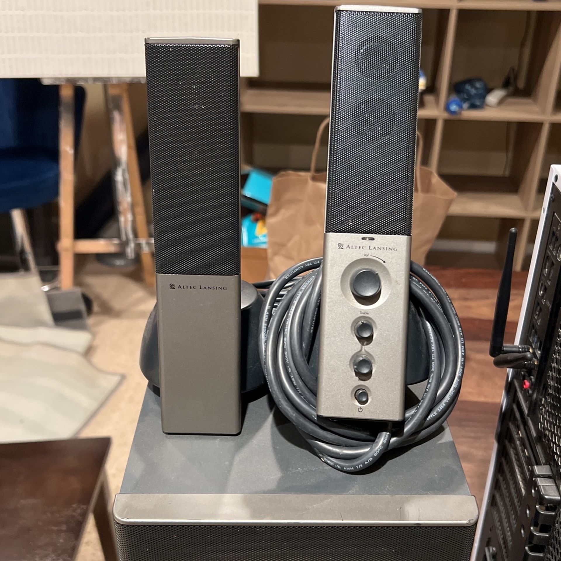 Altec Lansing VS4121 Computer Speakers