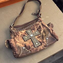 Cross purse