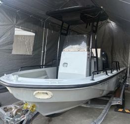 1990 Boston Whaler 20' guardian – rare ex-military