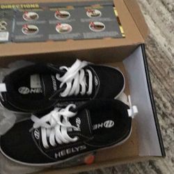 Never Worn Heels Size Y4