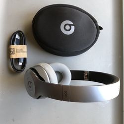 Beats Solo Wireless Headphones