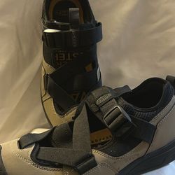 Men’s KEENS Size 11