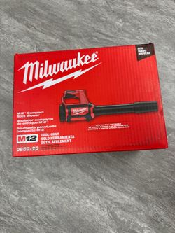 Milwaukee M12 Compact blower