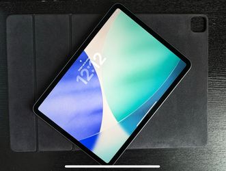 iPad Pro 11” M2 • 256GB • Apple Pencil Included • Excellent Condition
