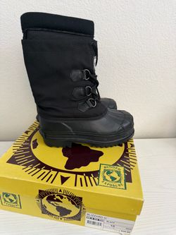Men’s Size 10 Waterproof Snow boots