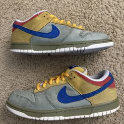Size 11 (Not official, used, no box) - Nike SB dunk low puff n stuff 