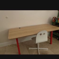 Kid’s Chair & Desk 