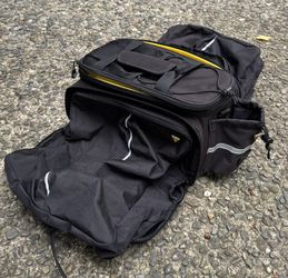 Topeak MTX TrunkBag DXP – Strap Mount (Fits Any Rack) – Expandable Panniers