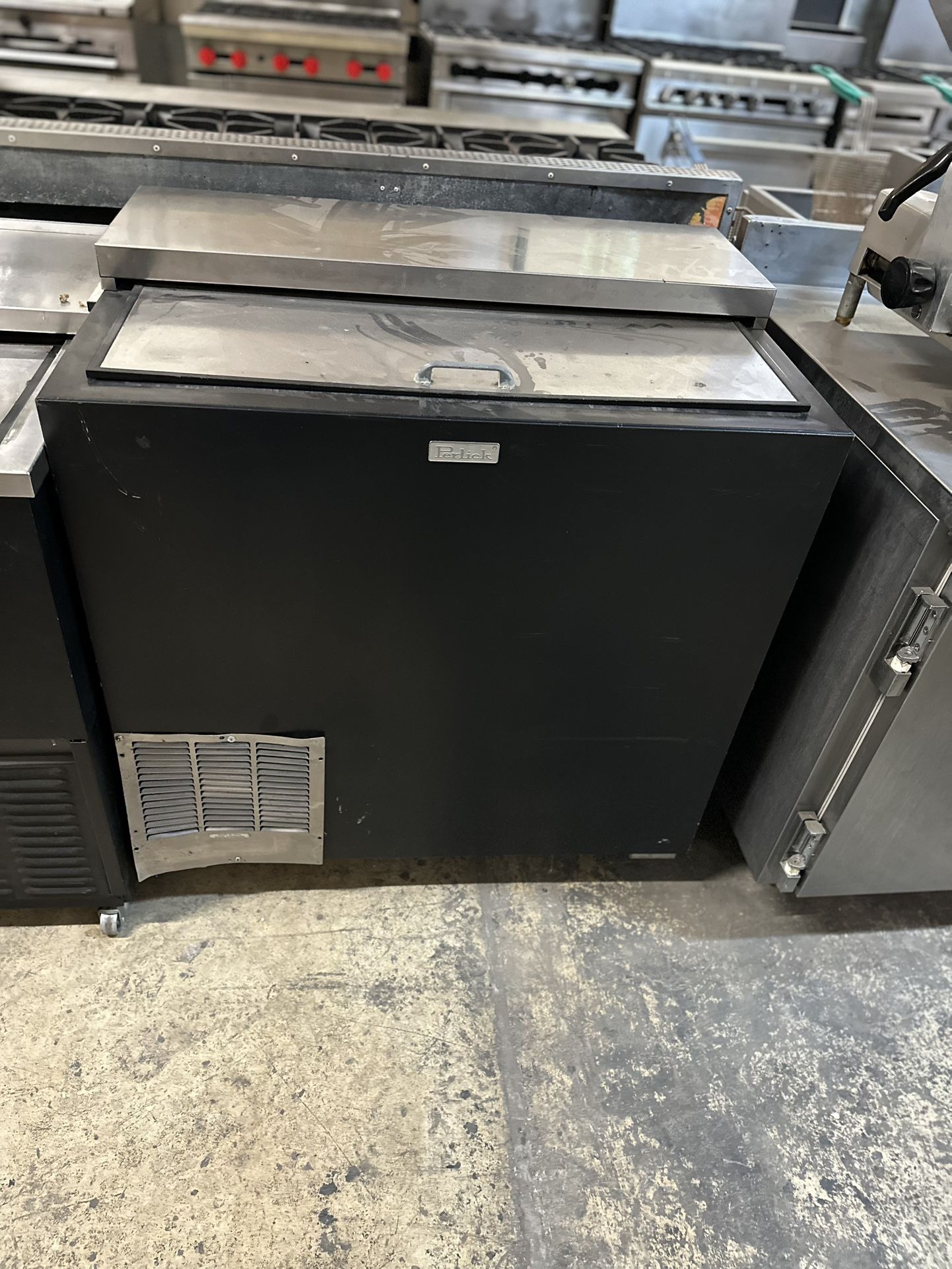 Used Glass 36” Froster