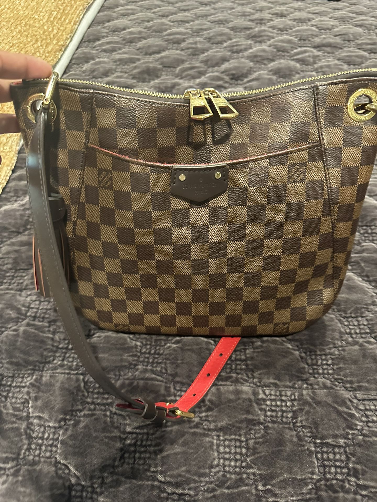 Authentic Louis Vuitton SOUTH BANK D.EBE. Item N42230