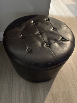 Ottoman with storage