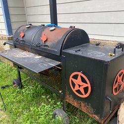 BBQ Pit & Smoker