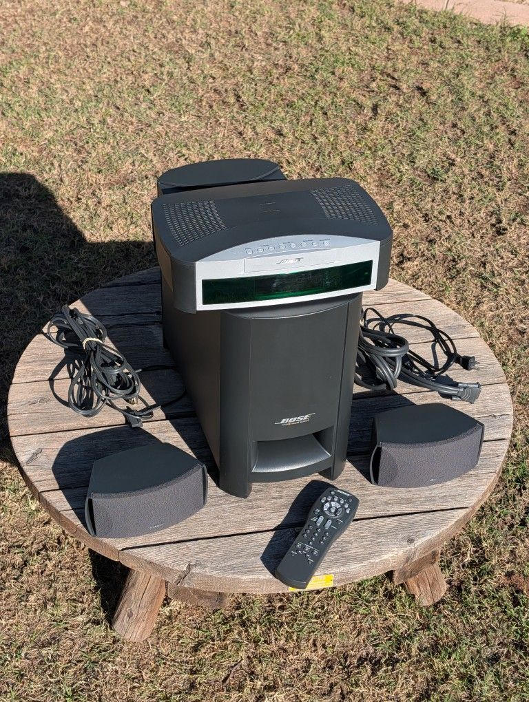 Bose 3·21 Home Theater System (AV3-2-1 Media Center & PS3-2-1 Sub) Complete Set