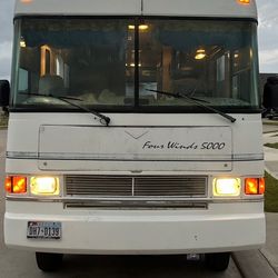 Four winds 5000 motor home