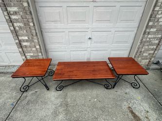 Coffee and (2) End table