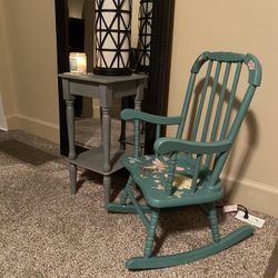 Colonial Toddler Rocking Chair