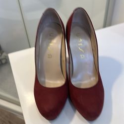 UNISA BURGUNDY SUEDE HIGH HEELS