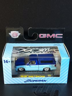 M2 Machines die Cast1995 GMC Sonoma 15 Street Custom