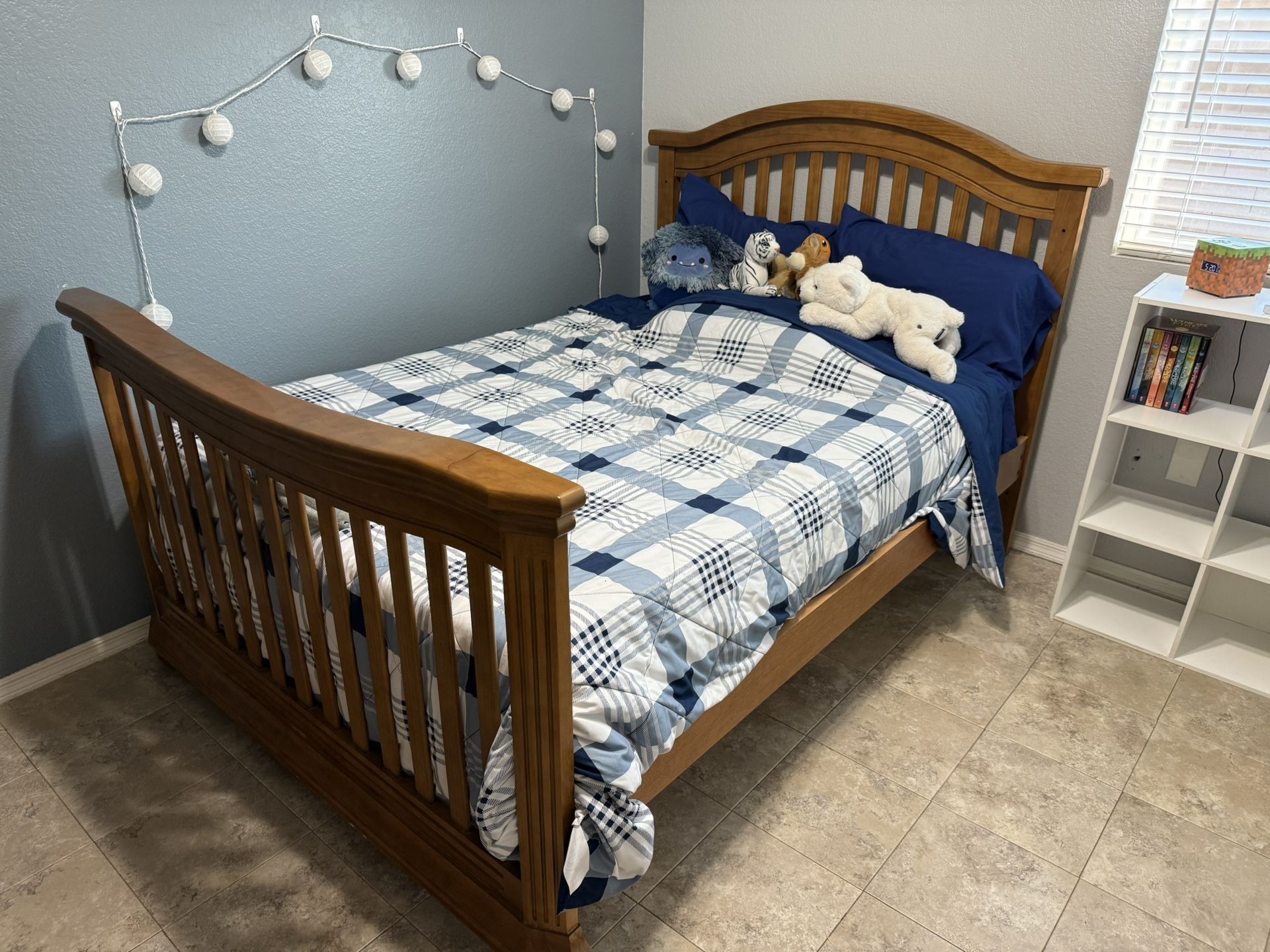 Full Bed Frame And Dresser