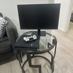 Ps4 And Monitor And Controller