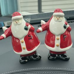 Russ SANTA Carrying Green Sack Salt and Pepper Shakers