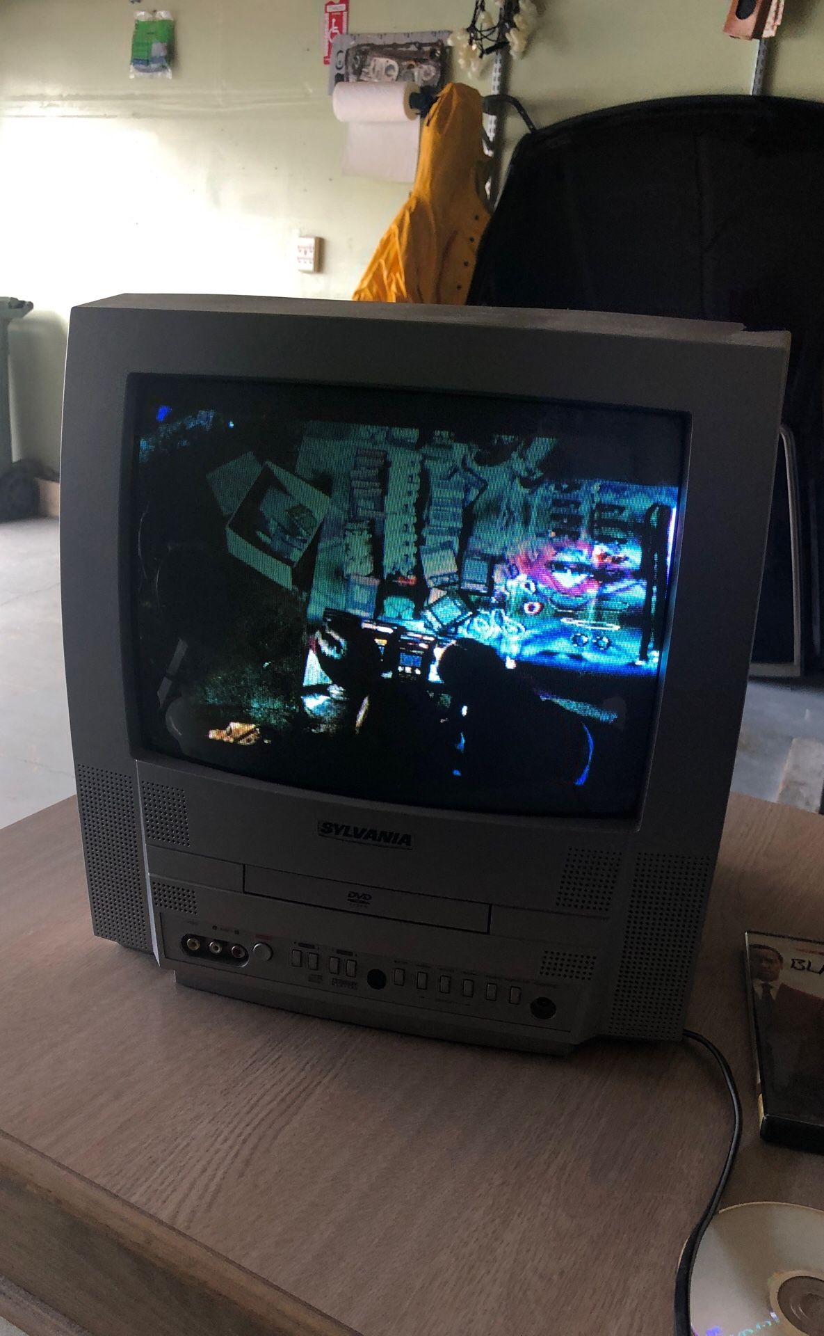 SYLVANIA DVD TV
