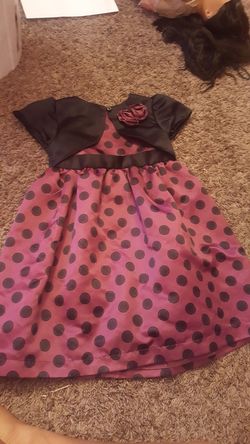 Girls clothes size 6T...over 13 outfits!