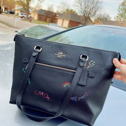 Coach Gallery Tote With Diary Embroidery