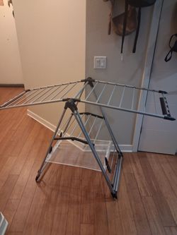 Foldable Clothes Drying Rack