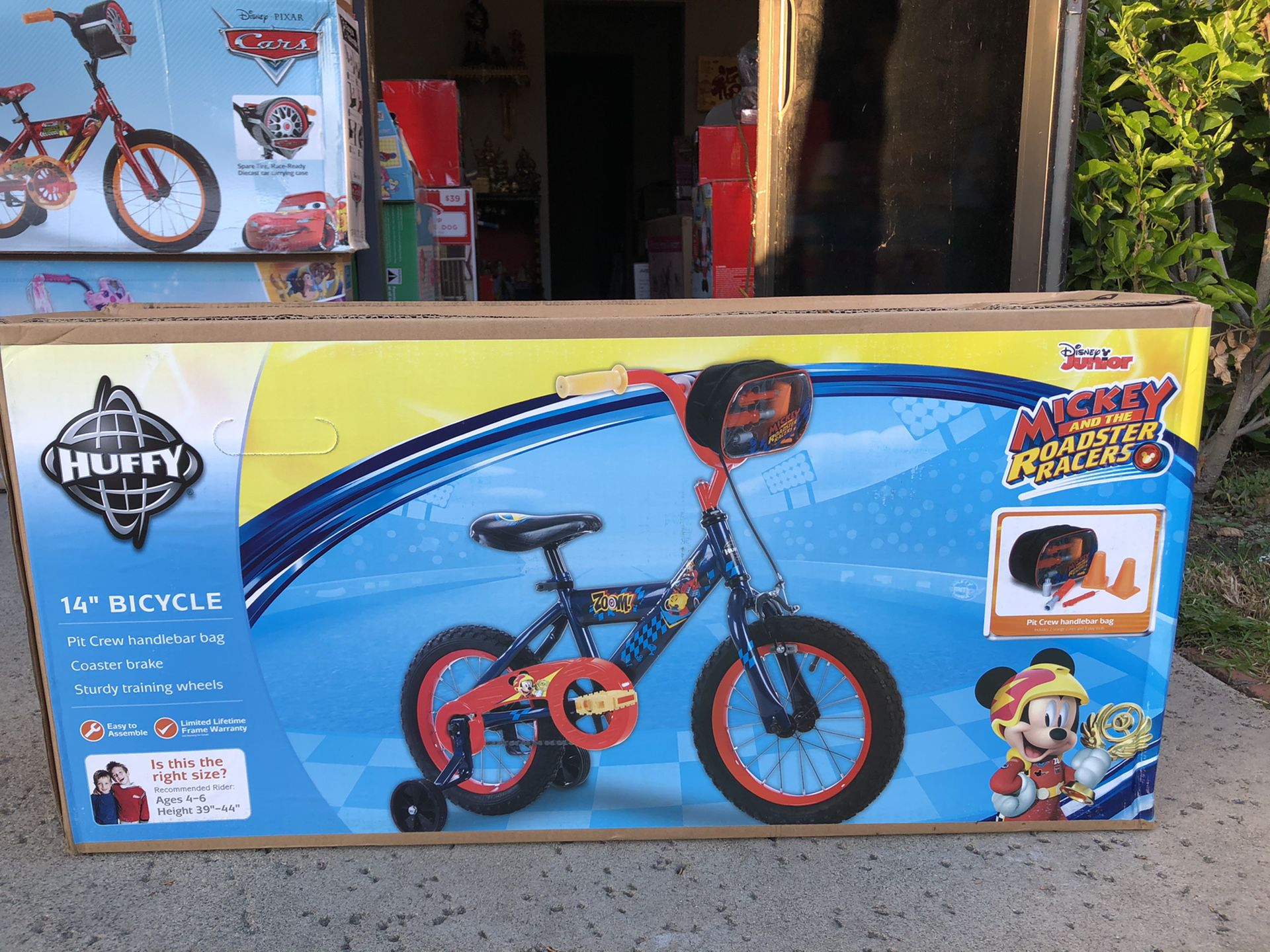 Brand New and Sealed Mickey Mouse 14 inch Bike with Training Wheels for Kids