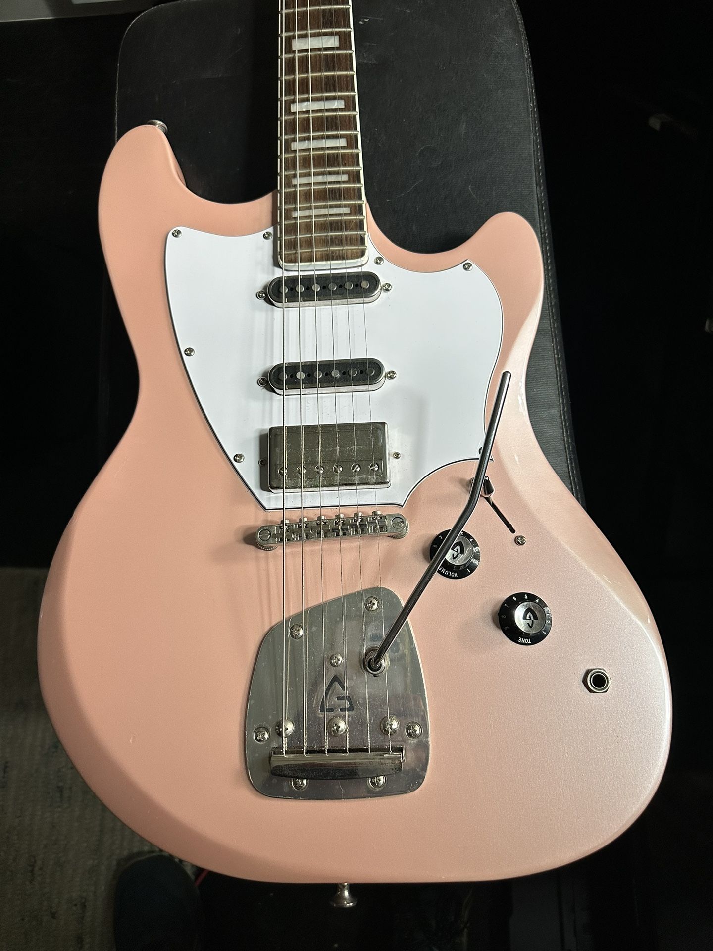 Guild Surfliner Deluxe!