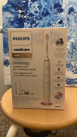 New unopened Philips Sonicare 9300 Diamond Clean Smart-Toothbrush