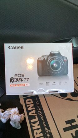 Canon EOS Rebel T7
