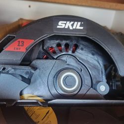 13 AMP SKIL SAW