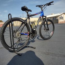 Trek 4500 Size 18 Mountain Bike 
