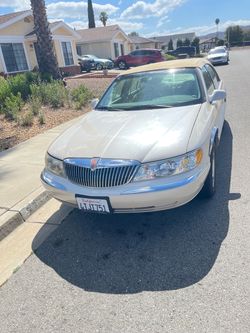 2001 Lincoln Continental