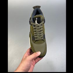 Women Nike Sneakers/ Woman Jordan's 4 