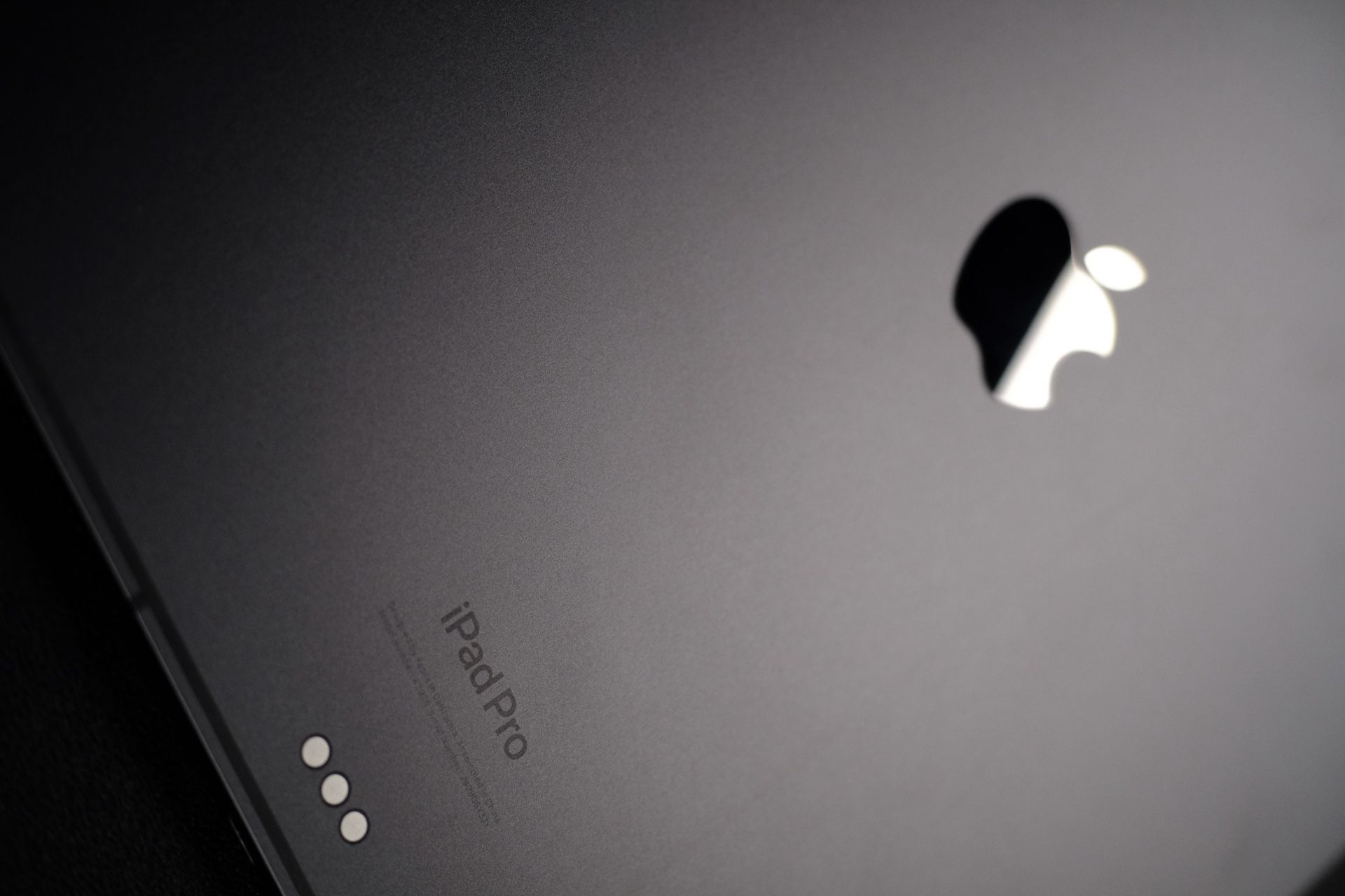 Apple iPad M4 Pro 13 Inch, 512GB + Apple Magic Keyboard + Pencil Pro