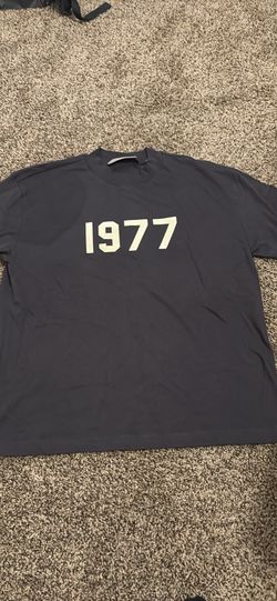 Essential Shirt Size Xs