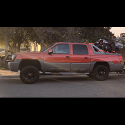 2002 Chevy avalanche four-wheel-drive lifted