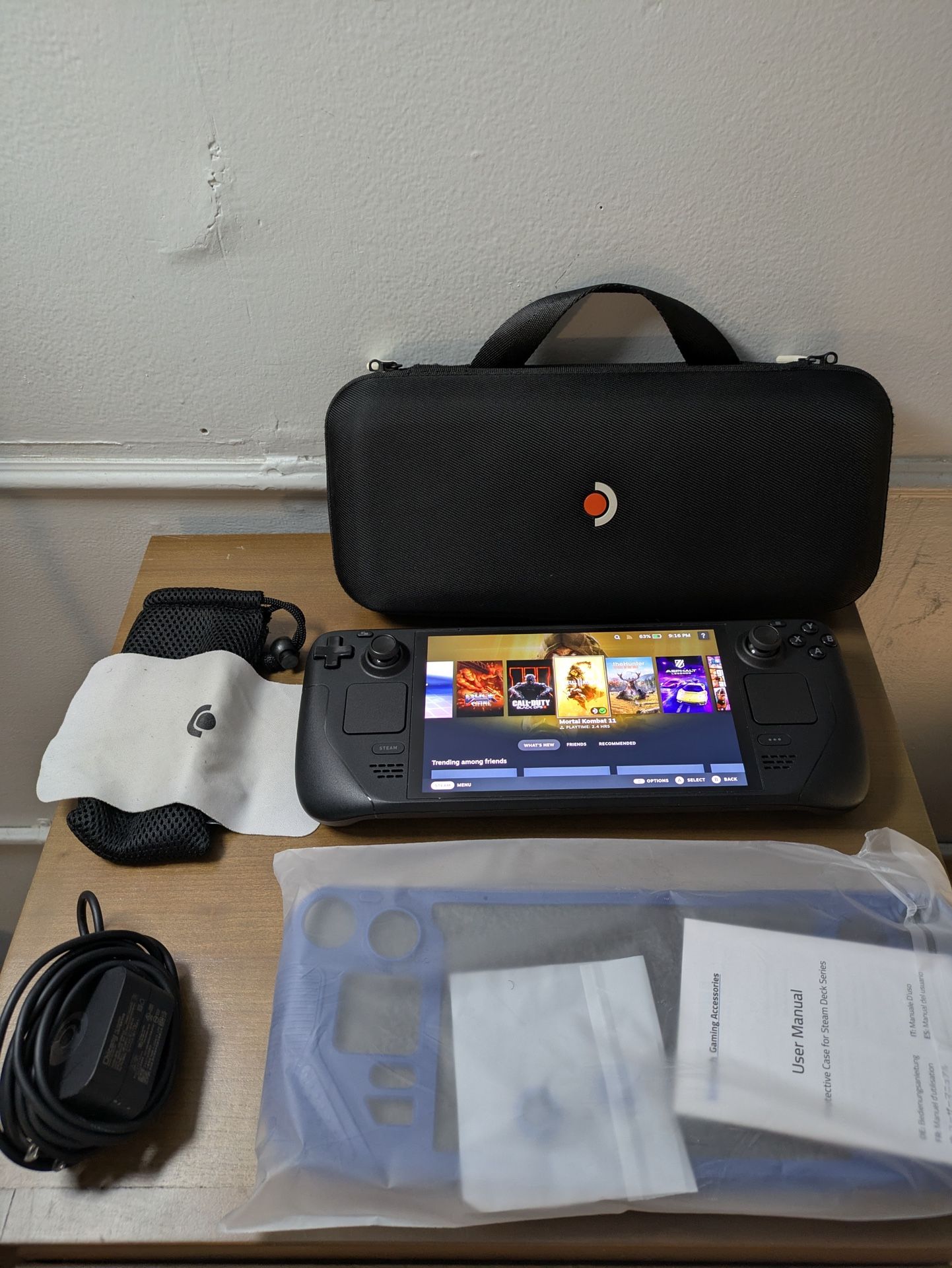 Valve Steam Deck OLED 1 TB w/ extras - MINT