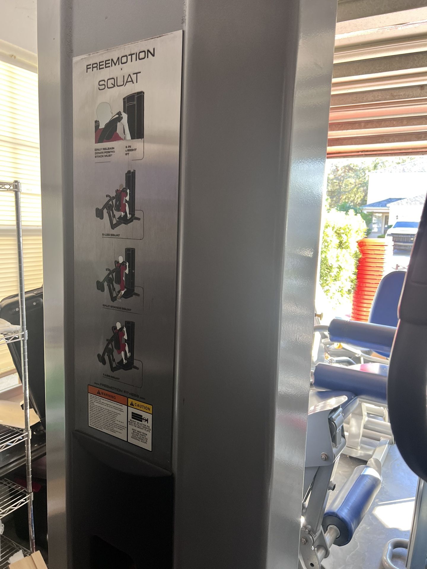 Squat Machine