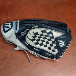 Mizuno 10” GPSP 1000 Right Handed Thrower