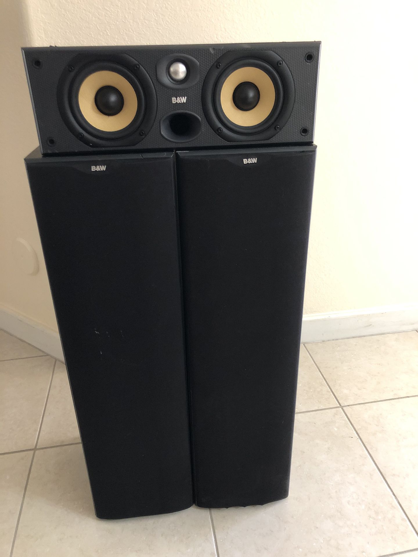B&W 603-S2 Floorstanding & CC6-S2 center Speakers