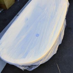 Freestanding Bathtub 🛁 Available Now $490. Firm Price Last One , No Box, Out The Box