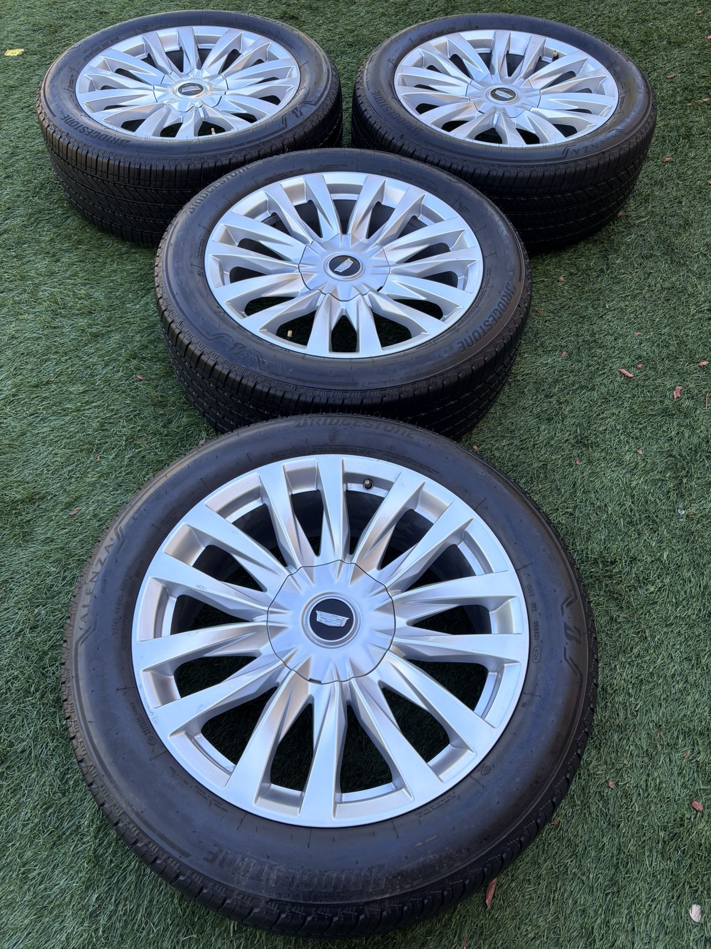 Like New Take Off Cadillac Escalade Rims And Tires 22 Inches Wheels for ...