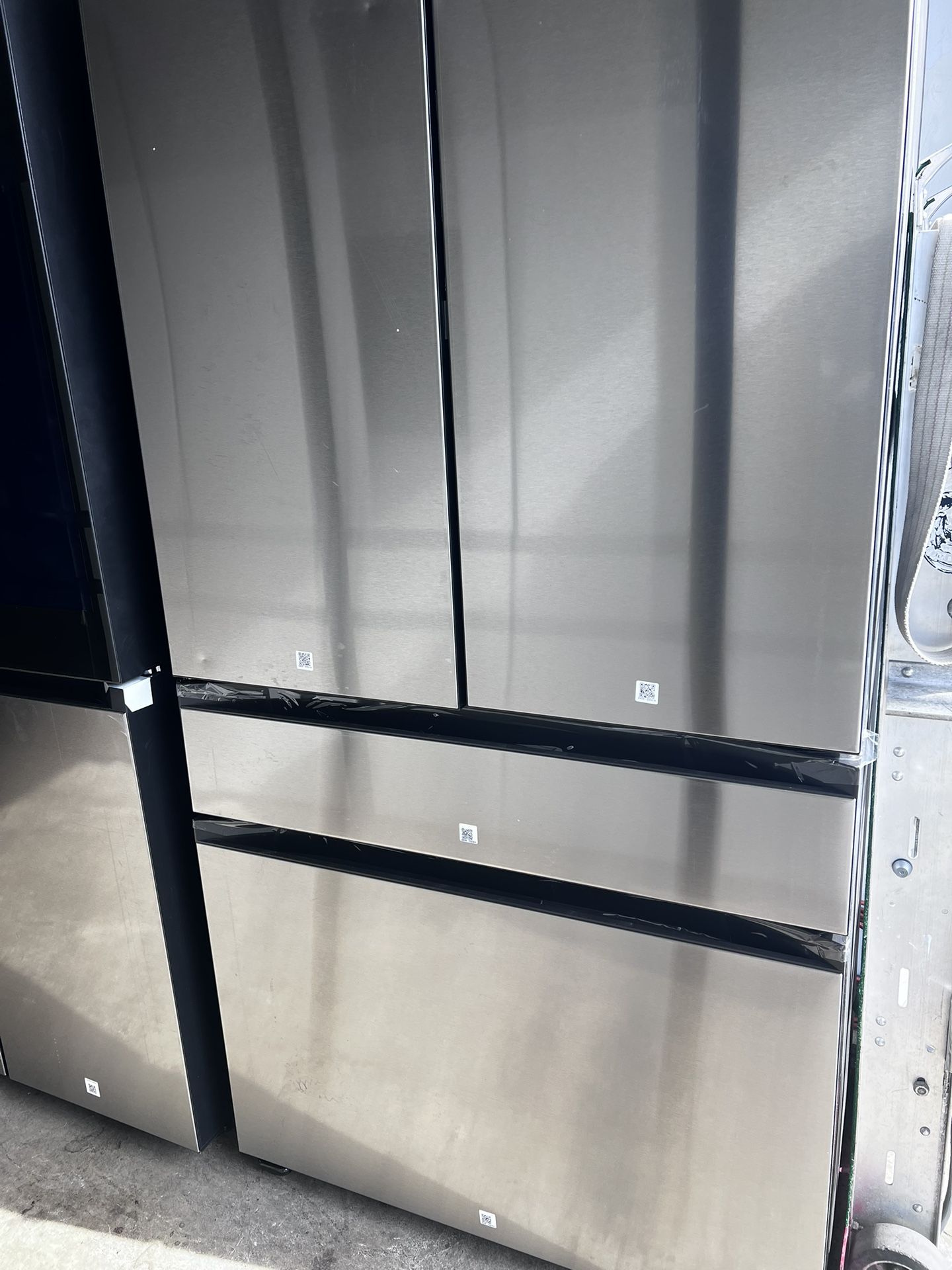 Samsung Bespoke 23 cu. ft. Counter Depth 4-Door French Door Smart Refrigerator with Beverage Center in Stainless Steel